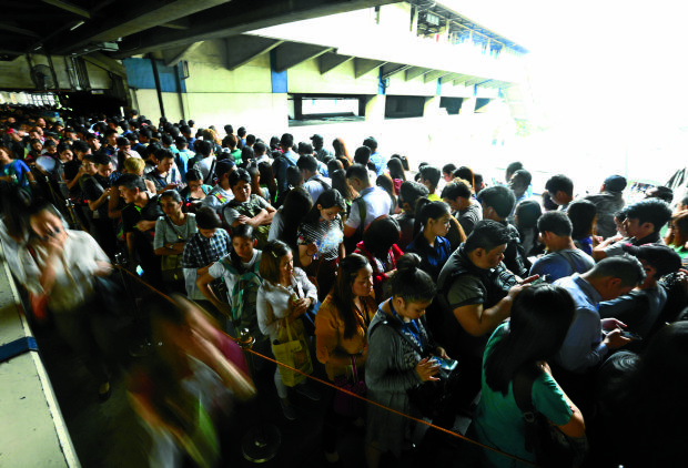 MRT commuters