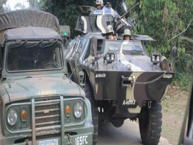 Army soldiers in action in Basilan (INQUIRER FILE PHOTO)