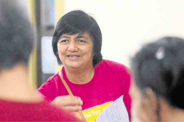 LIKE A MOTHER  Barangay chair Victoria Grande takes a personal approach to drug surrenderers.