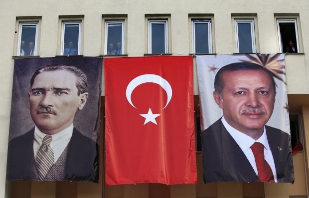 Banners - Mustafa Kemal Ataturk and Recep Tayyip Erdogan - 3 April 2017