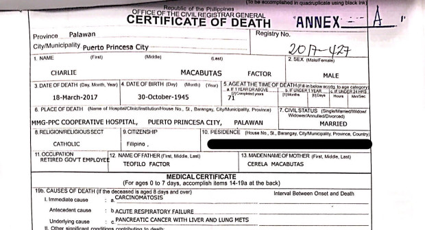 Death certificate of Charlie Factor, principal accused in the Malampaya fund scam case (PHOTO BY VINCE NONATO / INQUIRER)