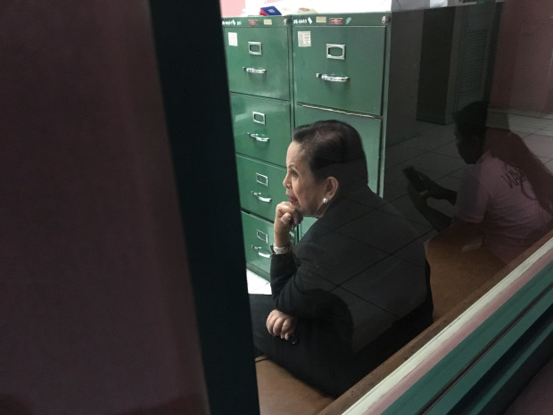 Former Makati City Mayor Elenita Binay waits inside the Office of the Clerk of Court of the Sandiganbayan Third Division on Apr. 27, 2017. (PHOTO BY VINCE NONATO / INQUIRER) 