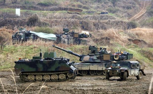 US Army troops in drills in South Korea - 14 April 2017