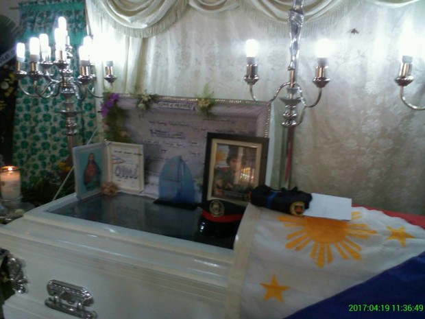 Wake of PO2 Anthony Rey Nazareno who died in Inabanga clash with the Abu Sayyaf bandits.  Courtesy: Ern Pahayahay