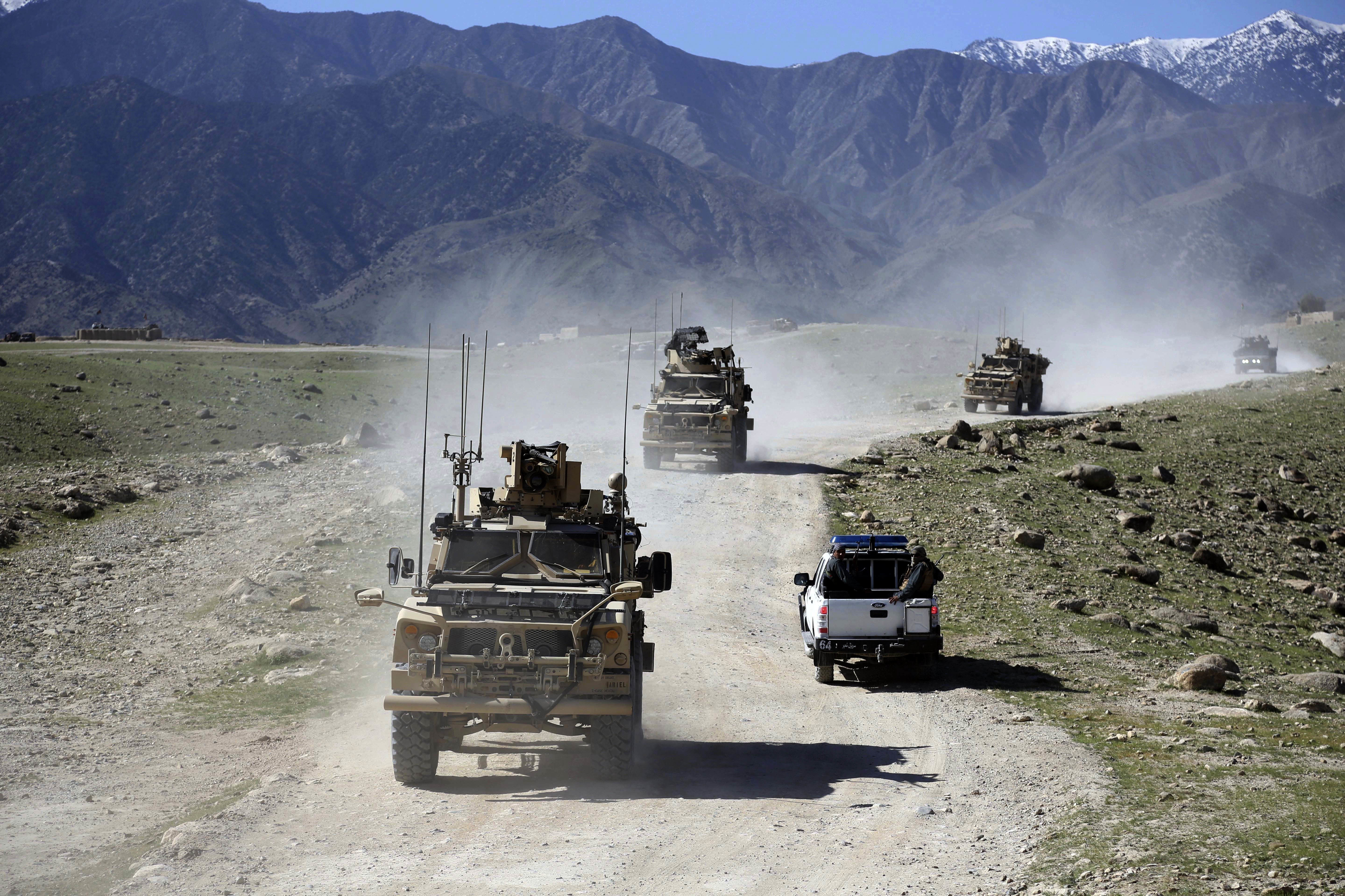 Нападение на военную базу. Кундуз Афганистан. База талибов в Афганистане. Военные базы США В Афганистане. Провинция Кундуз Афганистан.