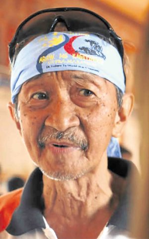 Runner Edmundo Paez retraced in 1986 the 102-km 1942 Bataan Death March to correct the route taken by a foreigner and to gather athletes to pay tribute to World War II veterans.   E.I. REYMOND T. OREJAS