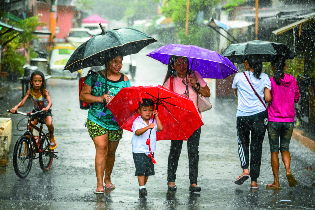 Cloudy with light rain on New Year's Day in Metro Manila, Luzon