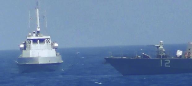 USS Thunderbolt and Iranian ship - 25 July 2017