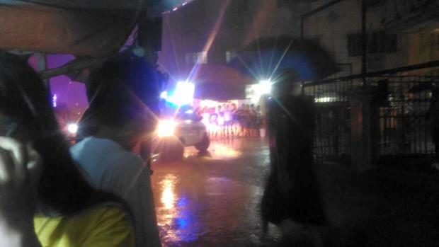 Bystanders outside Central Park Condo in Pasay - 29 Aug 2017