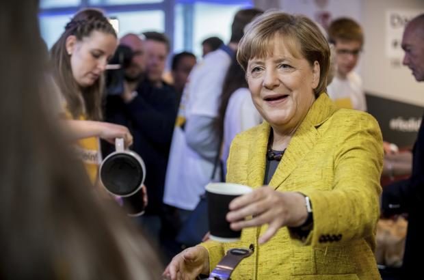Angela Merkel having coffee with campaign workers - 23 Sept 2017