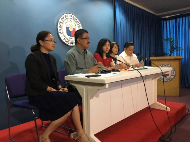 For lack of probable cause, the Department of Justice (DOJ) dismissed the cyber libel complaint filed by the Philippine National Police-Criminal Investigation and Detection Group (PNP-CIDG) against current and former members of the Makabayan bloc.