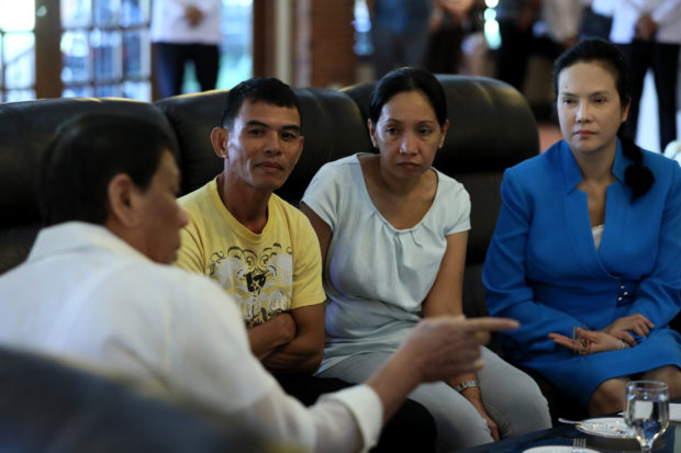 Carlito and Eva Arnaiz with Rodrigo Duterte