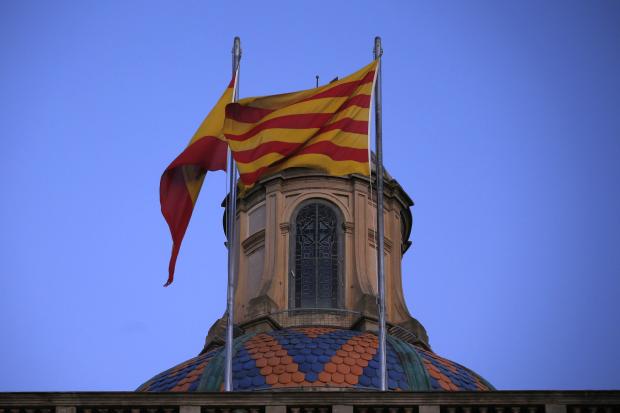 Spanish and Catalan flags on top of Palau Generalitat - 30 October 2017