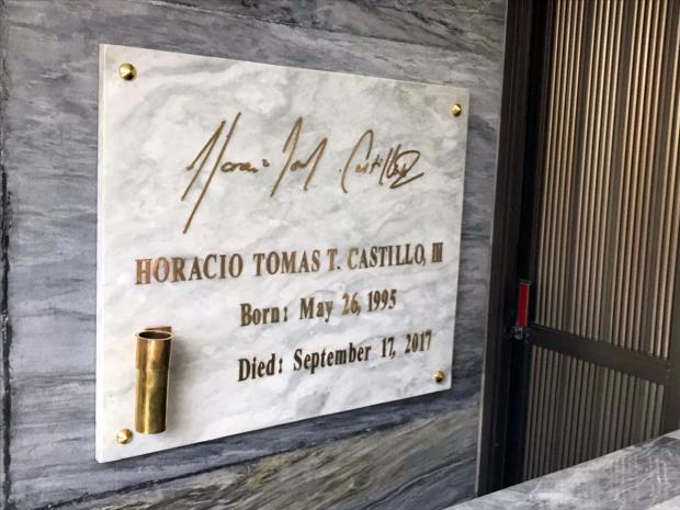 Tomb of Horacio Castillo III - 31 October 2017