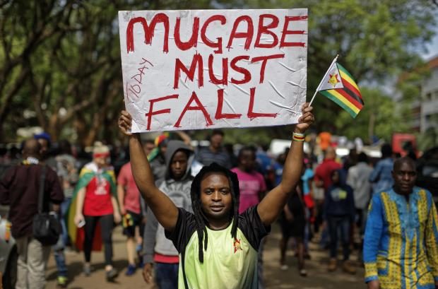 Protesters vs Robert Mugabe in Zimbabwe - 18 Nov 2017
