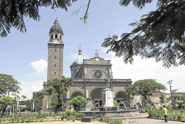 Intramuros opens 9 churches, chapels for Visita Iglesia