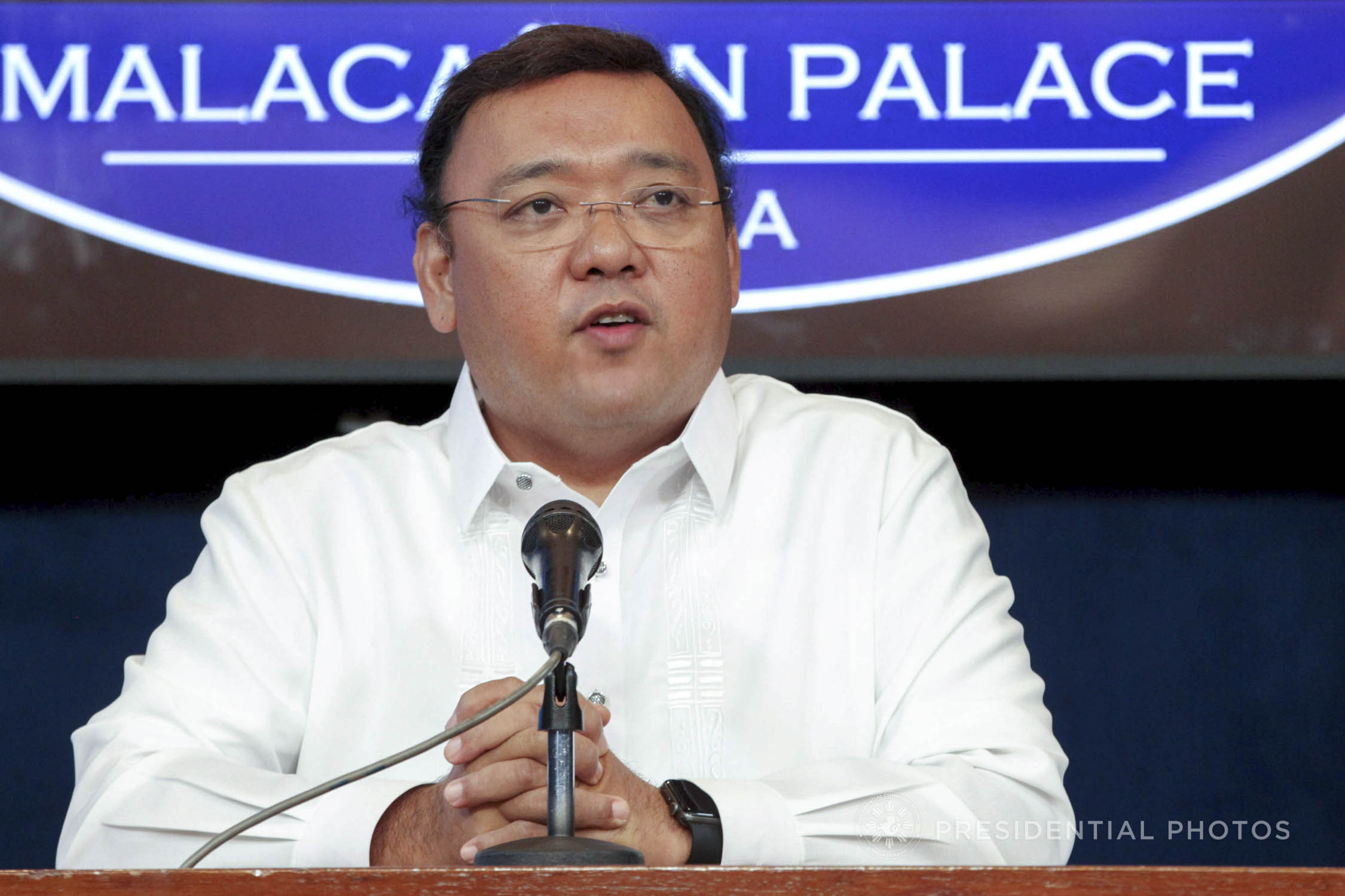 Presidential Spokesperson Atty. Harry Roque is glad to announce during a press briefing at the New Executive Building (NEB) in MalacaÒang on January 8, 2018 that President Rodrigo Roa Duterte has garnered an approval rating of 80 percent and 82 percent trust rating based on the last quarter survey of Pulse Asia. YANCY LIM/PRESIDENTIAL PHOTO