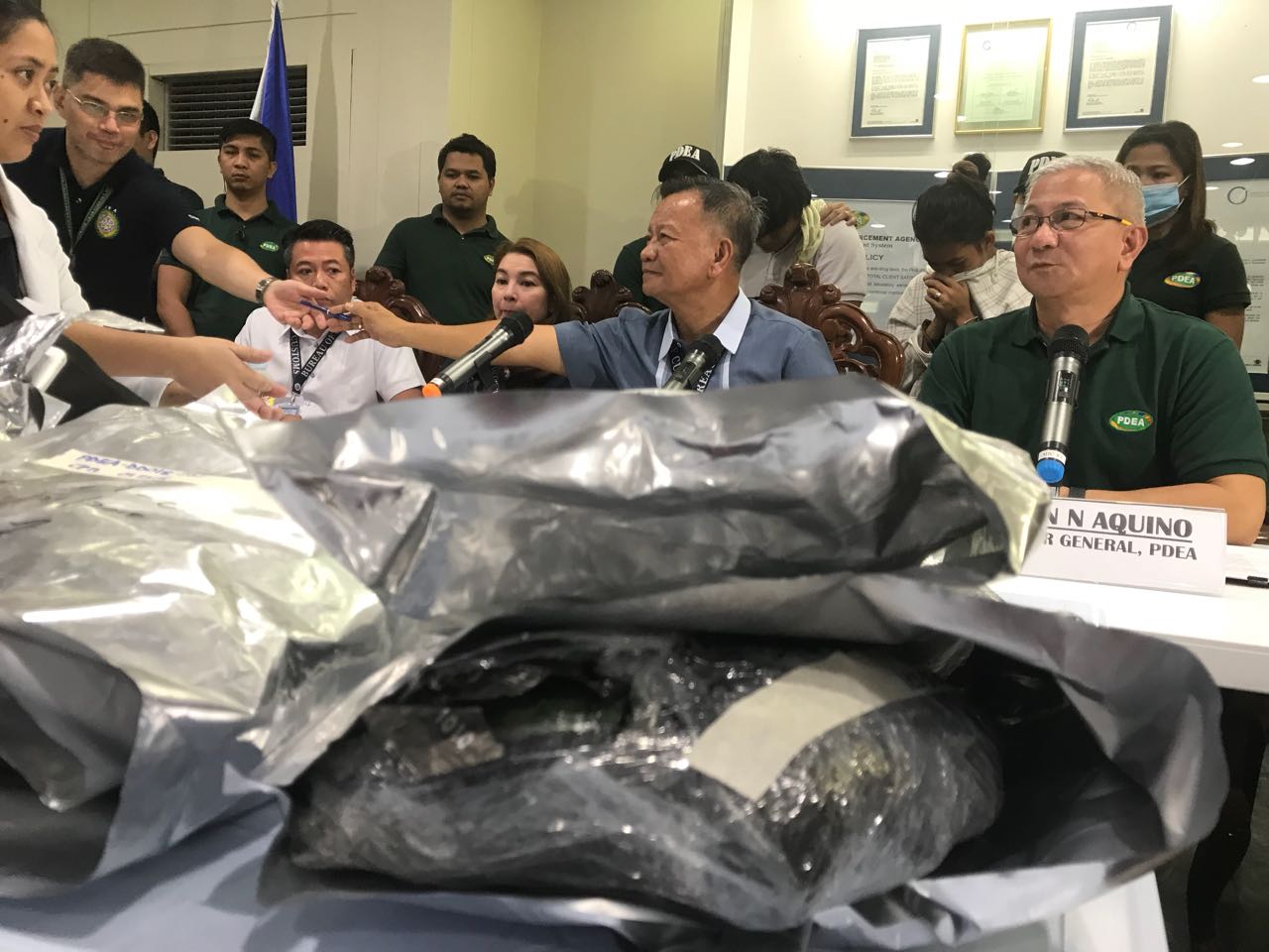 PDEA Director Aaron Aquino presents to the media P34 million worth of crystal meth (shabu) believed to be shipped into the Philippines by the powerful Mexican Sinaloa drug cartel. JHOANNA BALLARAN/INQUIRER.net