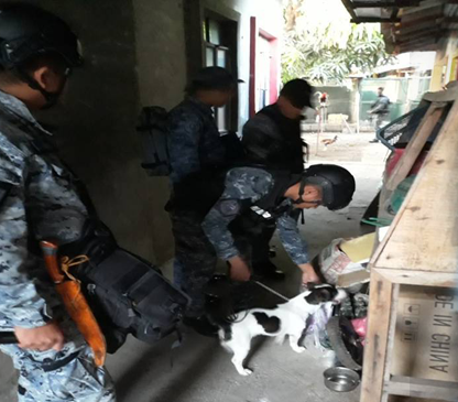Operatives of the Philippine Coast Guard  "confiscated assembled improvised explosives, amonium nitrate, time fuse, blasting caps,” the PCG said. 
