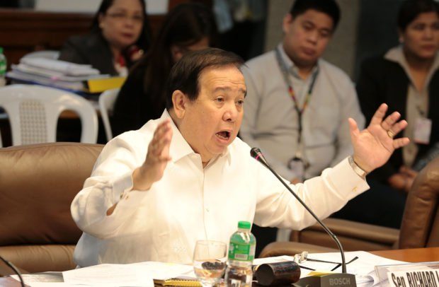 Duterte says Gordon ‘a fart away from disaster’ 