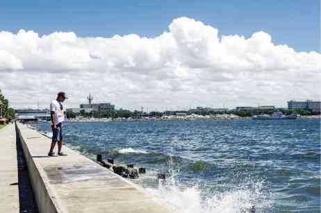 Experts urge halt to destructive quarrying  in Manila Bay, Lingayen Gulf 