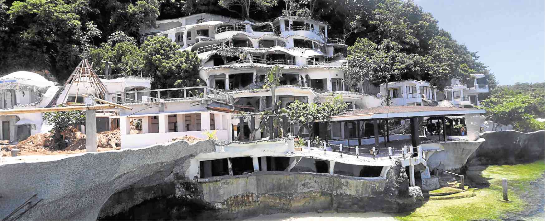No stopping demolition of Boracay hotel – Roque | Inquirer News