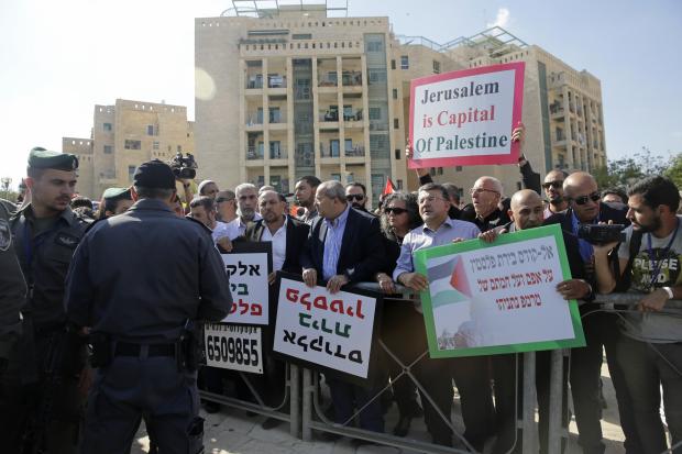 Protesters vs US Embassy in Jerusalem