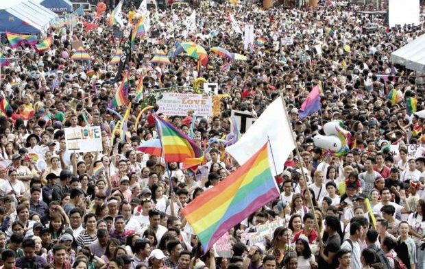 Marikina mayor signs anti-discrimination ordinance