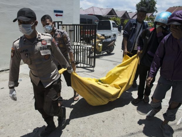 Indonesian air traffic controller hailed as quake hero