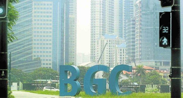 BGC big sign at Bonifacio Global City. STORY: Makati claim on Bonifacio Global City dead – Taguig