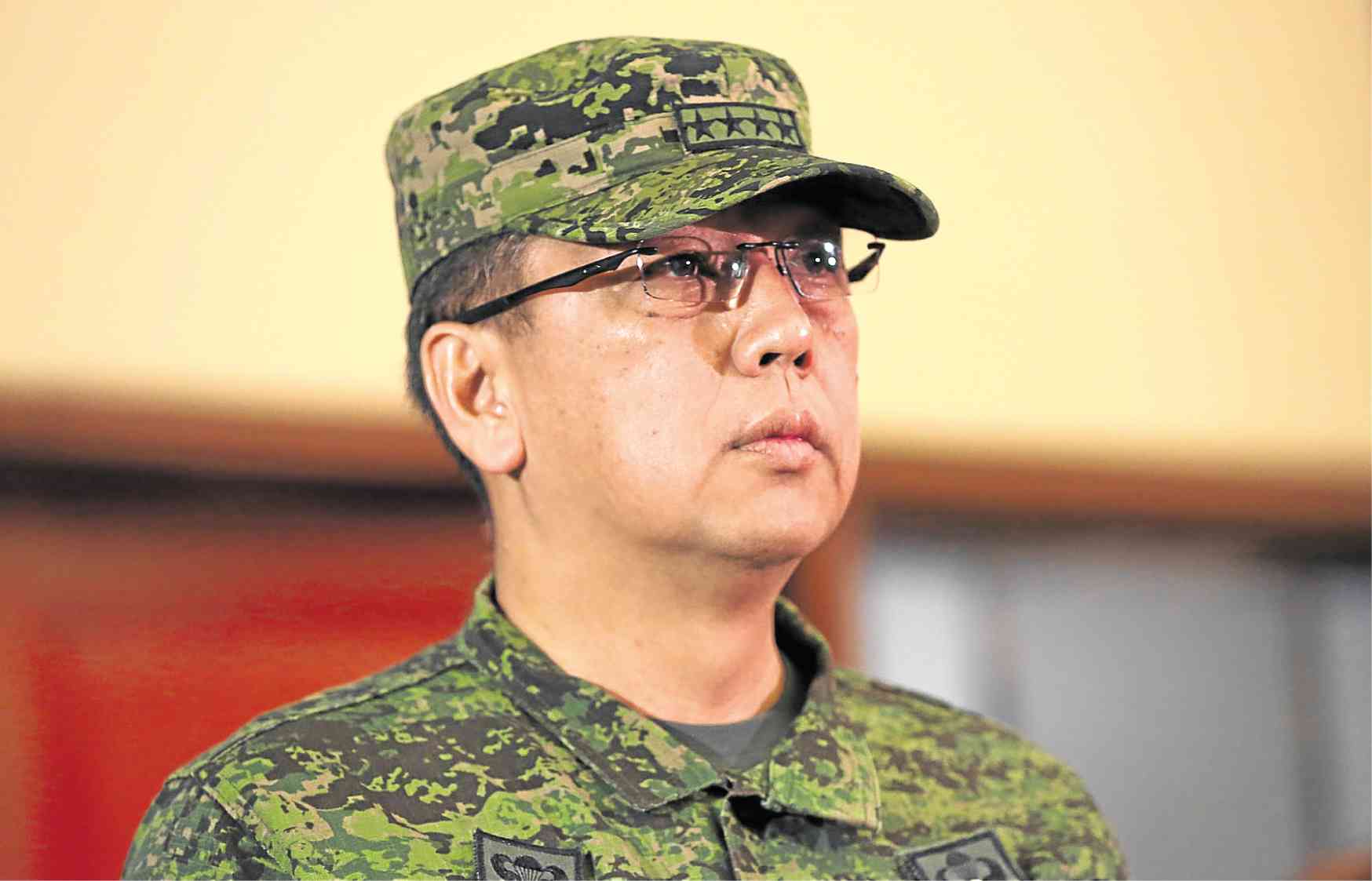 Duterte to appoint Galvez next week as peace adviser