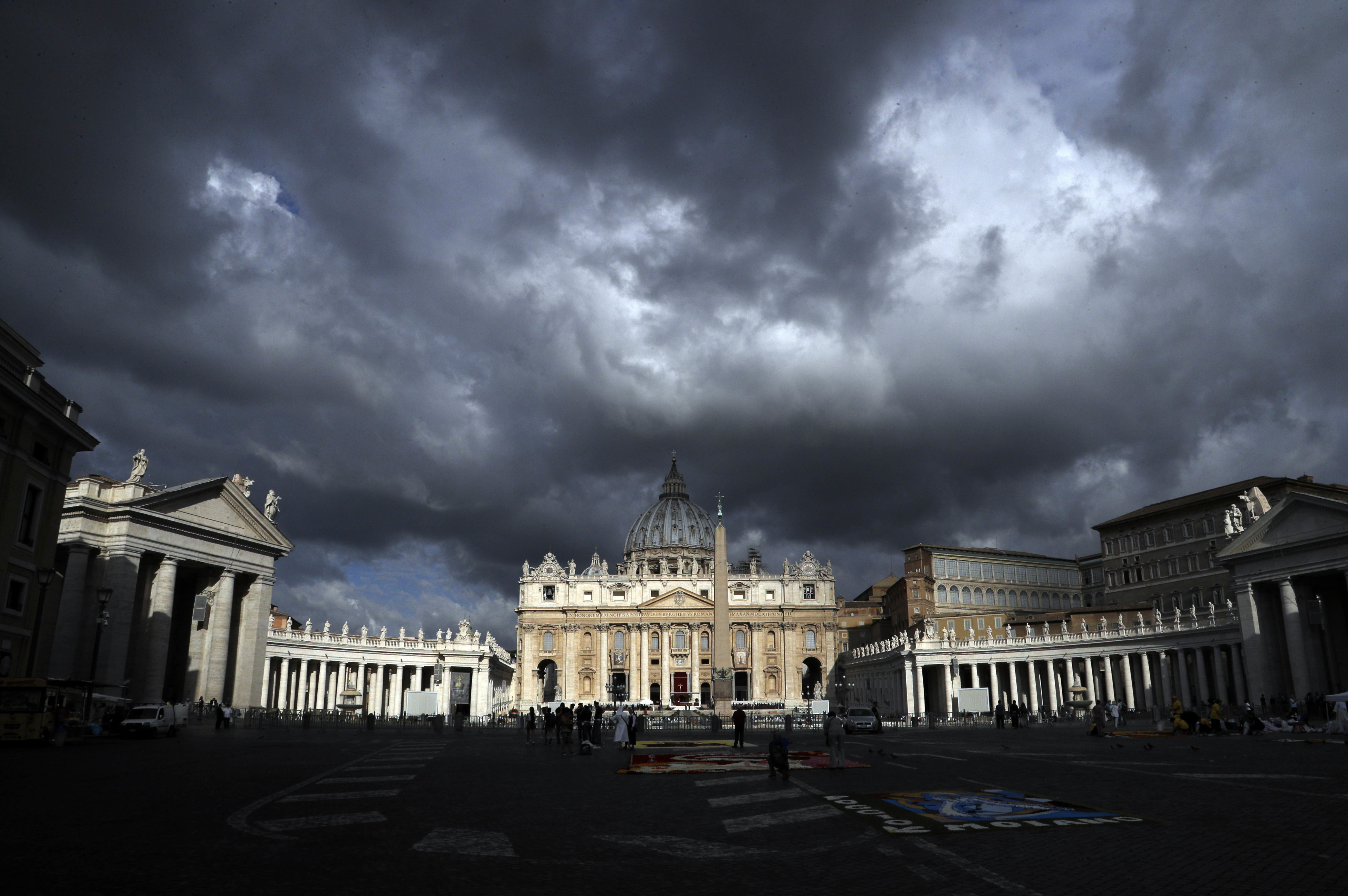 Vatican committee: Church credibility at risk over sex abuse