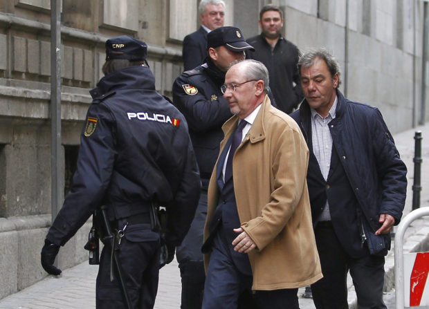 Ex-IMF chief as he enters prison: 'I ask forgiveness'