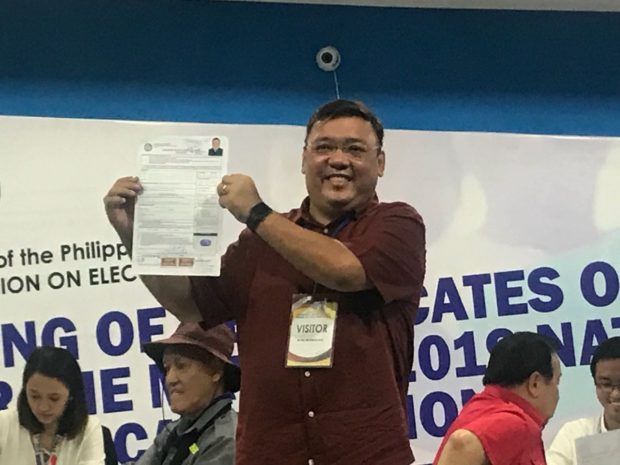 Former presidential spokesperson Harry Roque decided to pursue his original goal of seeking a Senate seat when he filed his COC at the Comelec on Wednesday, Oct. 17, 2018. INQUIRER.NET / CATHRINE GONZALES