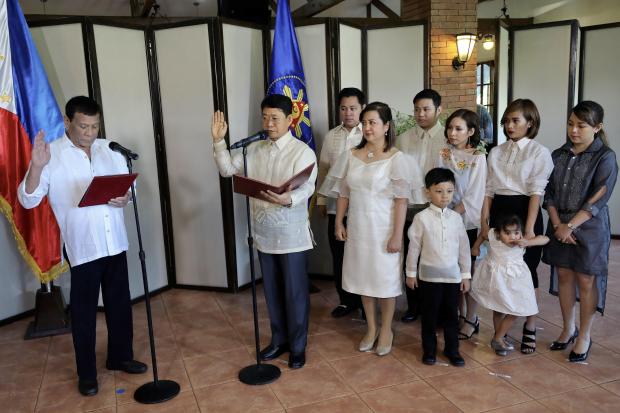 Rodrigo Duterte and Eduardo Año with family
