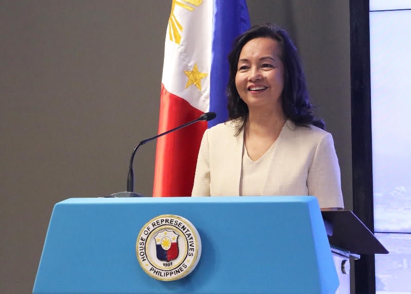 President greets Arroyo, thanks her for support