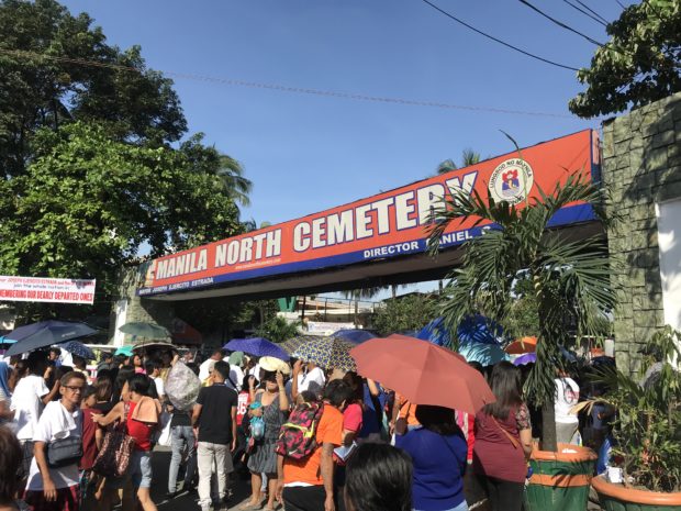 Look Thousands Flock To Manila North Cemetery For All Saints Day Inquirer News 6025