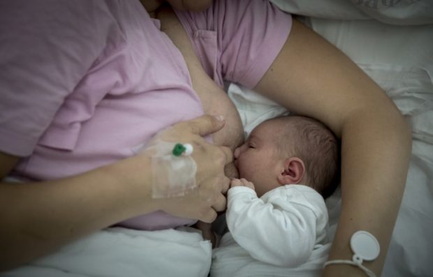 20181210 Serbia Baby Breastfeed Low Birth Rate