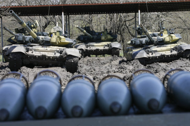 20181202 Russia T-90 Tanks