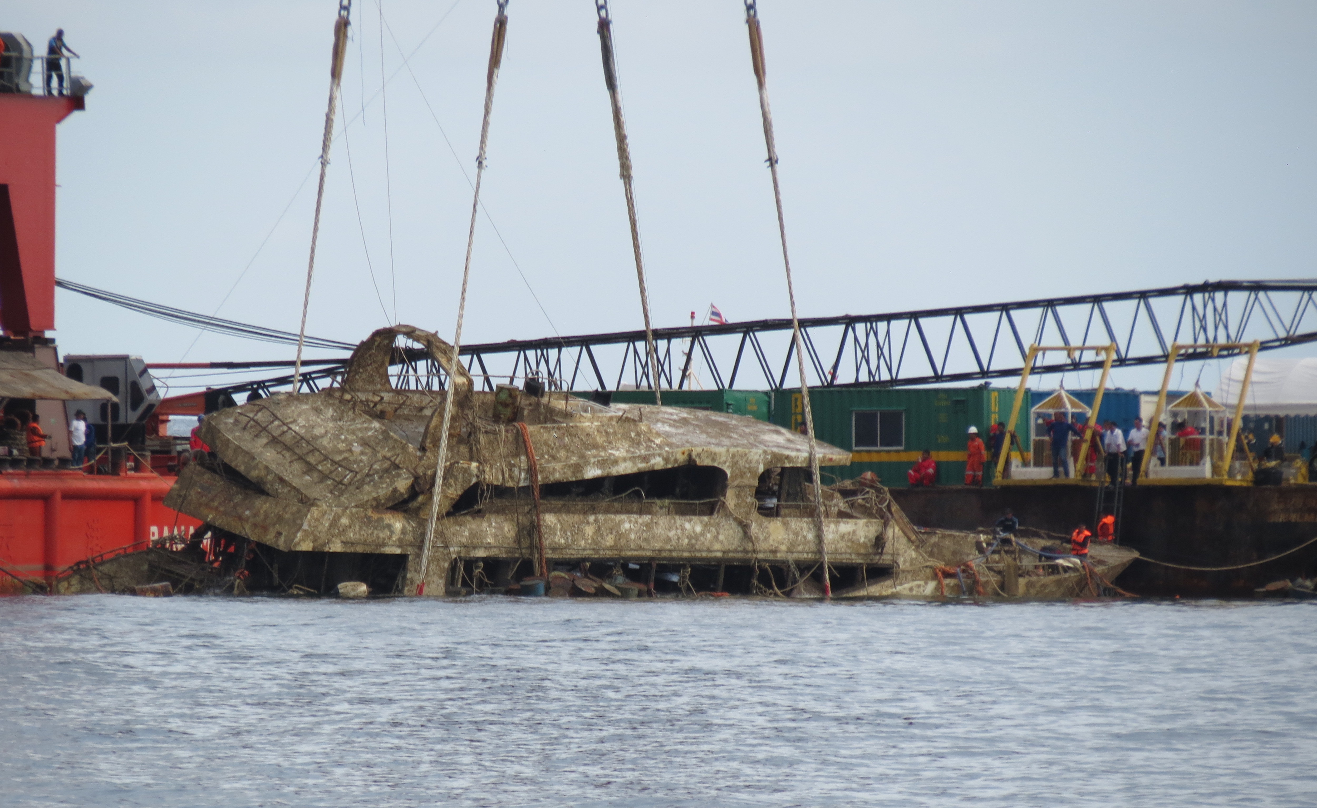 Thai police say sunken ship failed to meet design standards