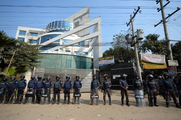 Bangladesh garment workers reject wage hike, walk off job