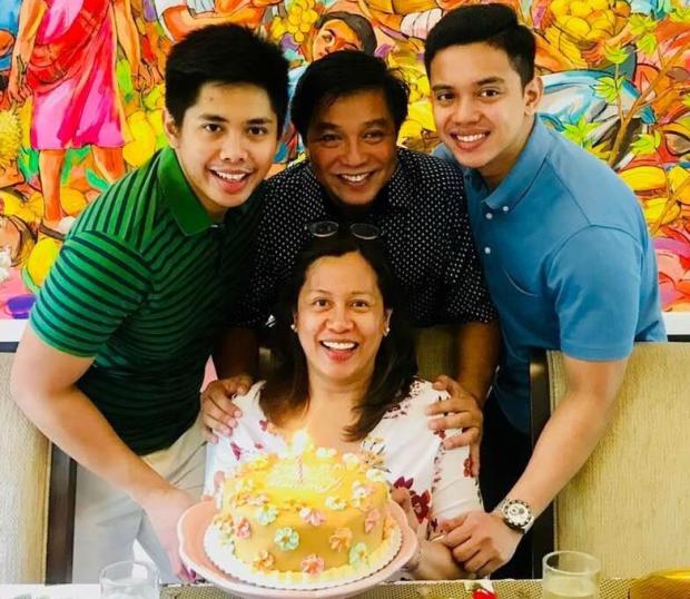 Rodel Batocabe with wife Gertrudes and sons Kiel and Rodel
