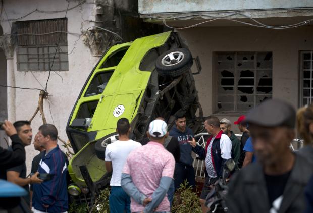 Car overturned by tornado in Havana