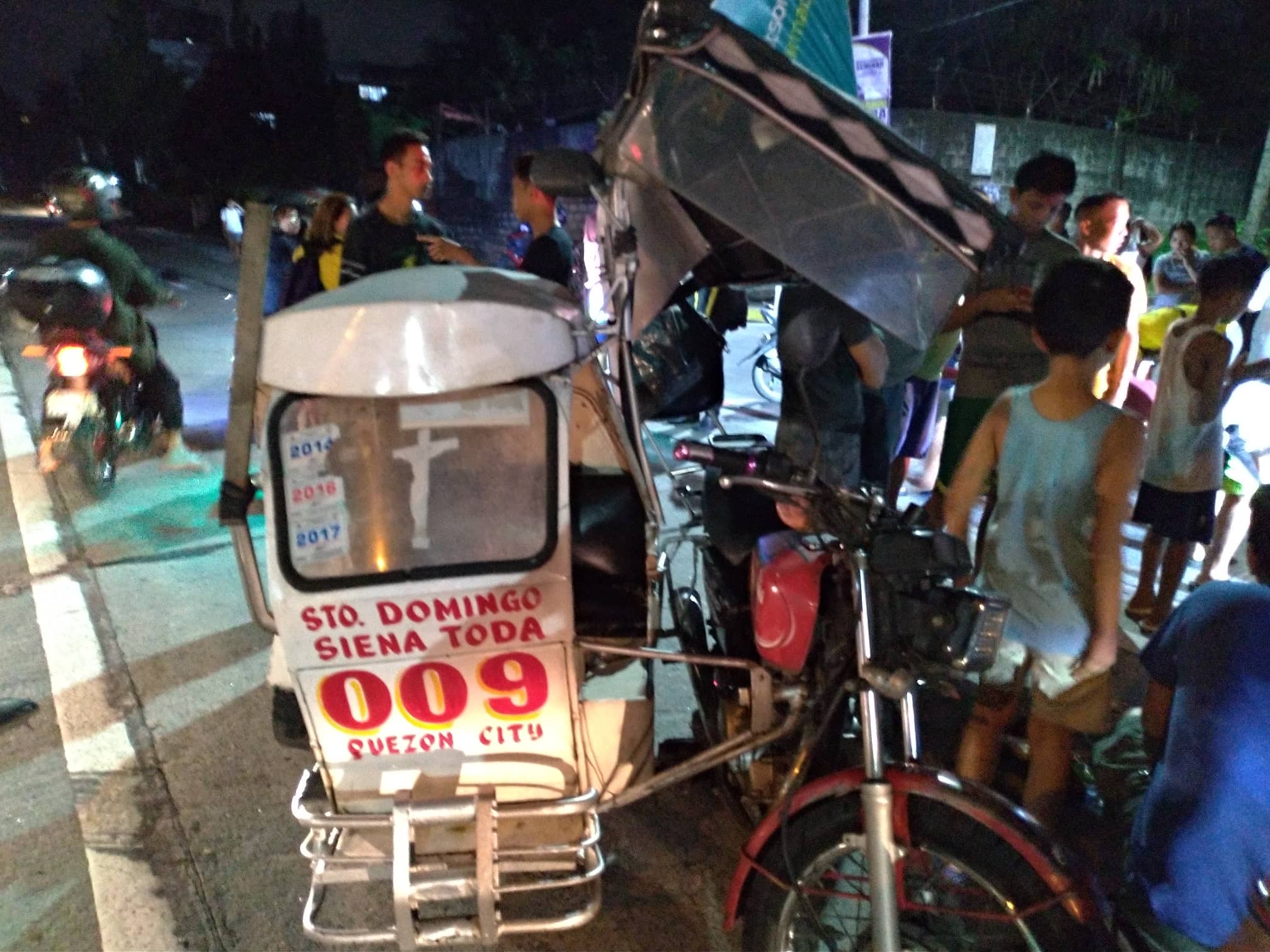 3 hurt after car rams tricycle in Quezon City
