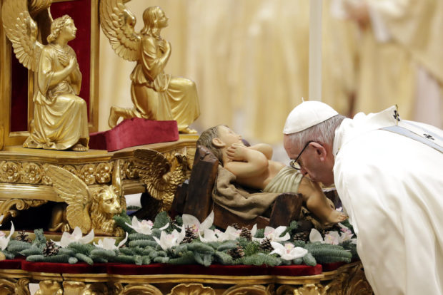Papal ode to motherhood ushers in 2019 after disastrous 2018