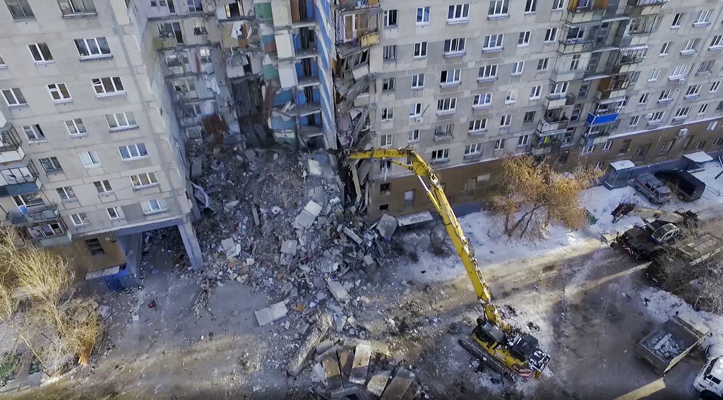 Russian apartment collapse death toll rises to 37