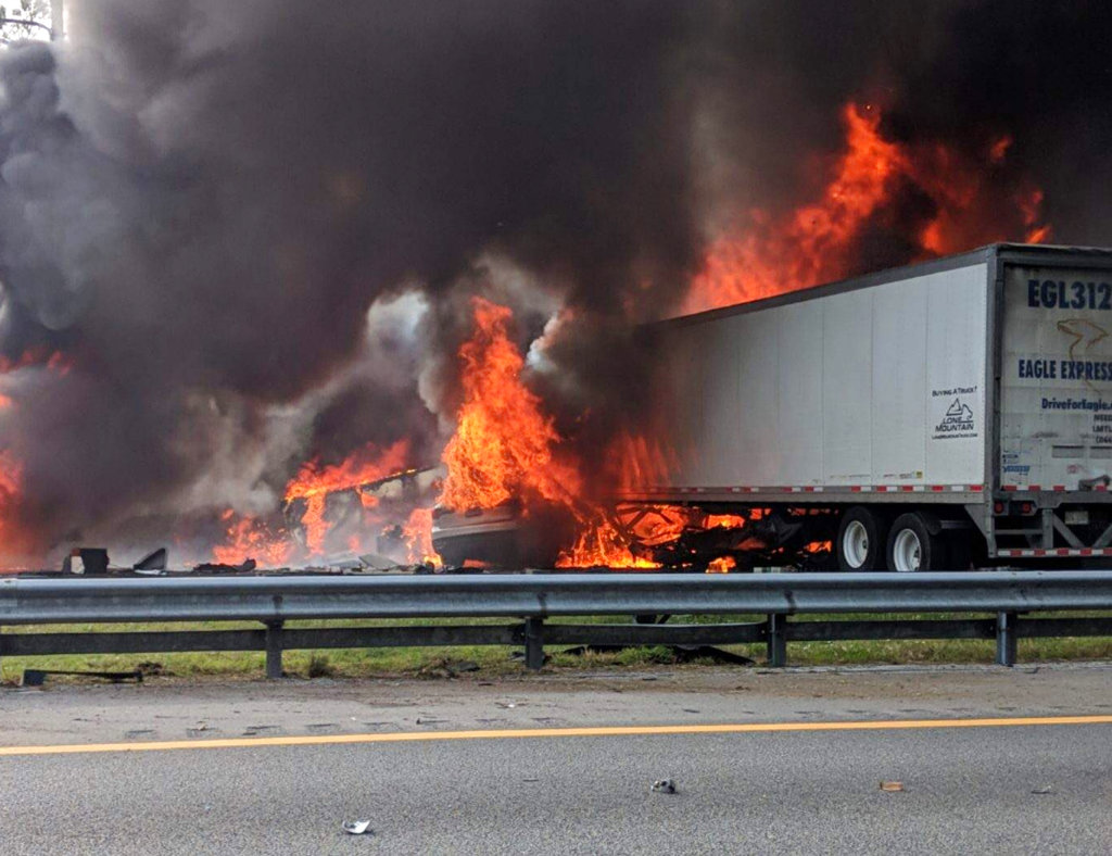 7 killed after fiery crash, fuel spill on Florida highway