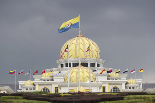 Malaysian royals pick Pahang sultan as new king