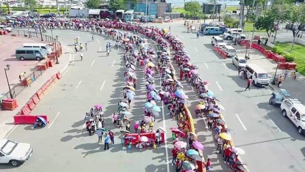 LOOK: 20,000 devotees at Quirino Grandstand for ‘Pahalik’