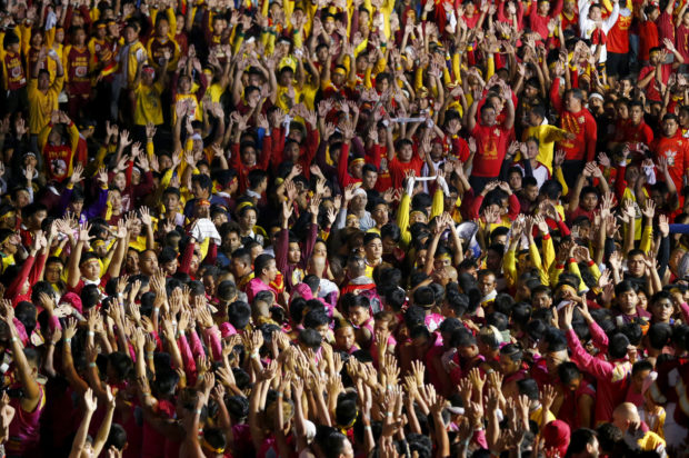 Black Nazarene Trasclacion crowd